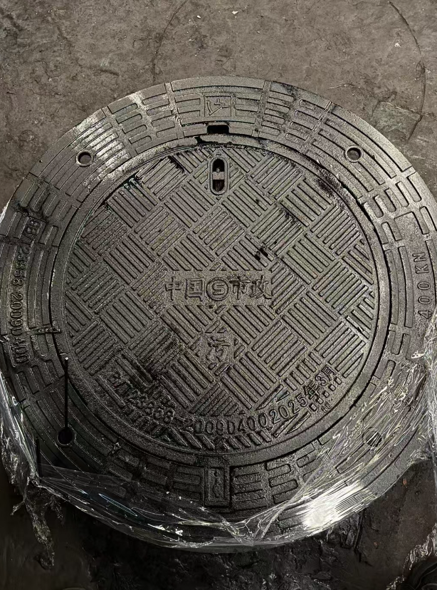 咸丰球墨铸铁防沉降井盖展示